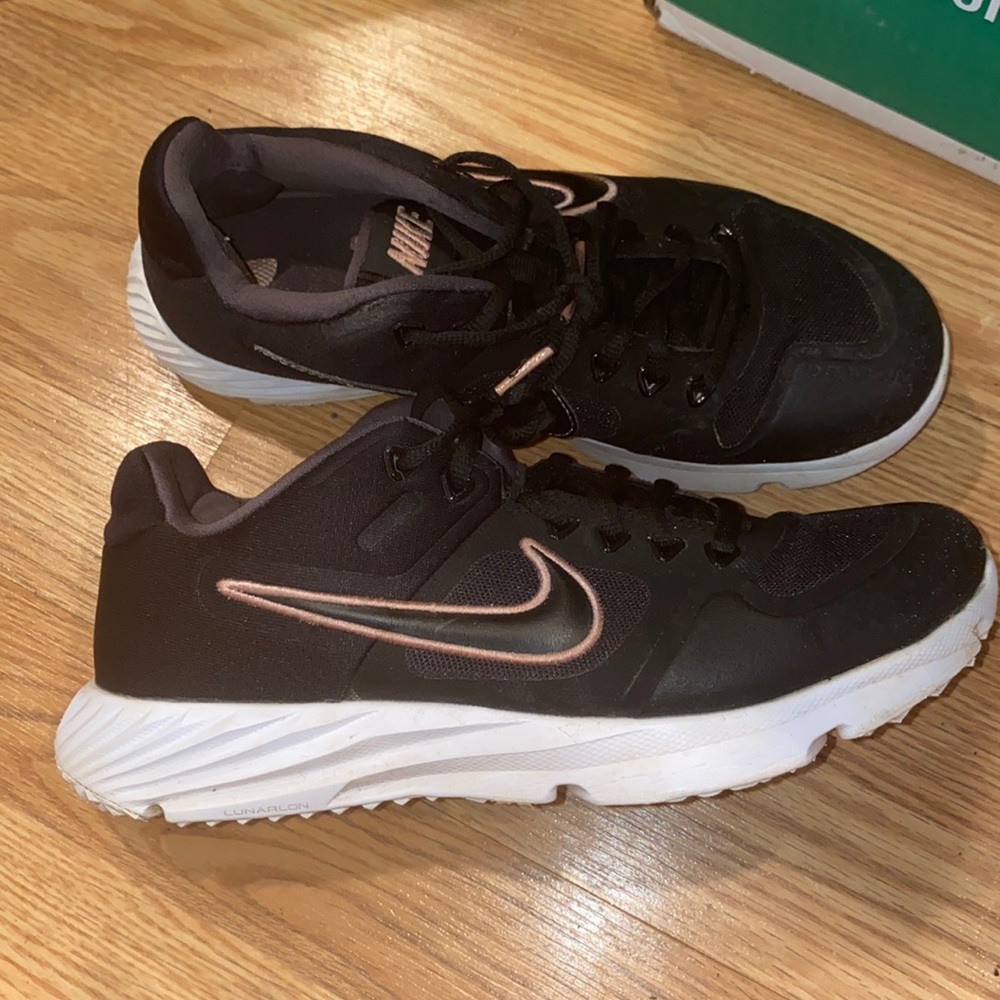 Nike women’s softball turfs